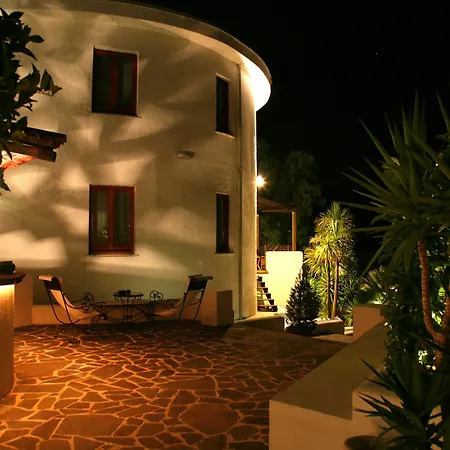 Residencia El Chupito Holistic 3* 아그로폴리